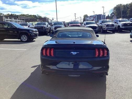 2022 Ford Mustang EcoBoost Premium