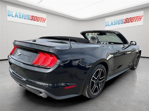 2022 Ford Mustang EcoBoost Premium