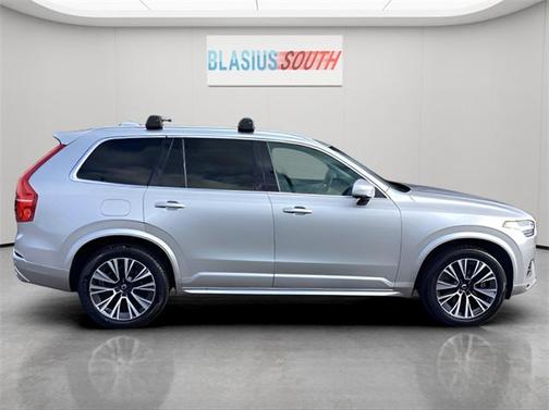 2021 Volvo XC90 T5 Momentum