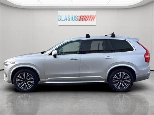 2021 Volvo XC90 T5 Momentum