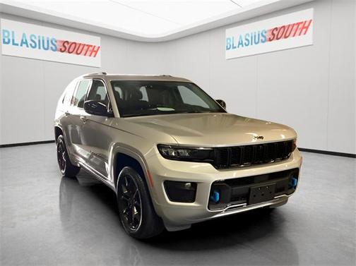 2023 Jeep Grand Cherokee 4xe 30th Anniversary