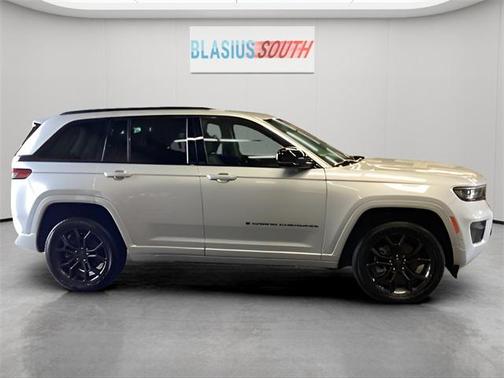 2023 Jeep Grand Cherokee 4xe 30th Anniversary