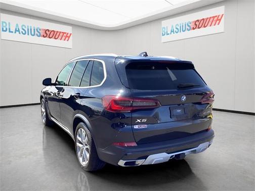 2022 BMW X5 PHEV xDrive45e