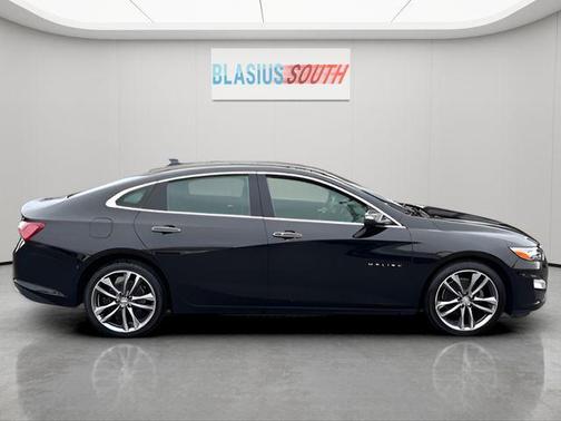 2022 Chevrolet Malibu FWD Premier