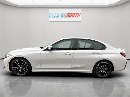 2024 BMW 330 i xDrive