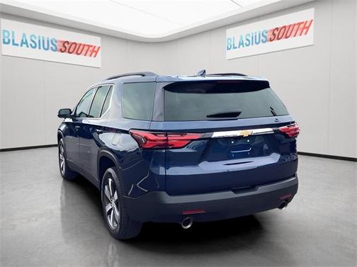 2022 Chevrolet Traverse LT Leather