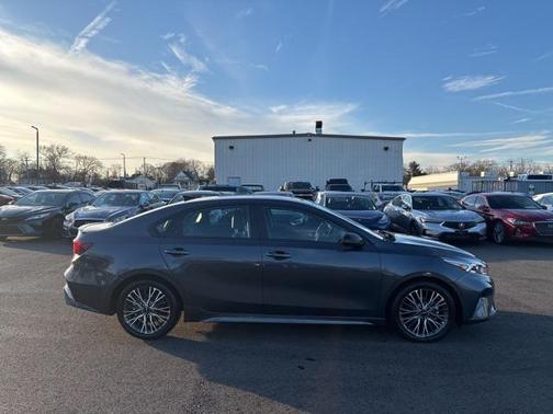 2023 Kia Forte GT-Line