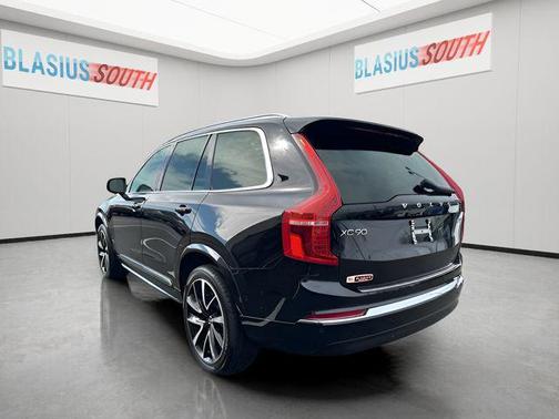 2023 Volvo XC90 B6 Plus 7-Seater
