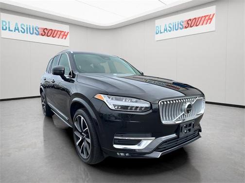 2023 Volvo XC90 B6 Plus 7-Seater