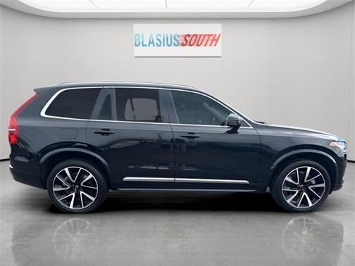 2023 Volvo XC90 B6 Plus 7-Seater