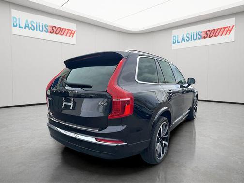2023 Volvo XC90 B6 Plus 7-Seater
