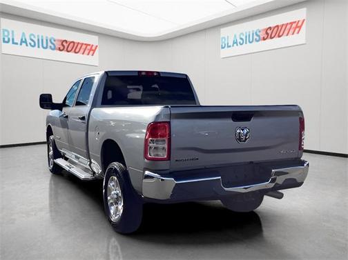 2023 RAM 2500 Big Horn Crew Cab 4x4 6'4' Box