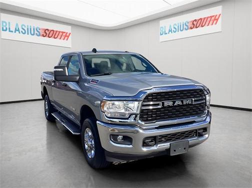 2023 RAM 2500 Big Horn Crew Cab 4x4 6'4' Box