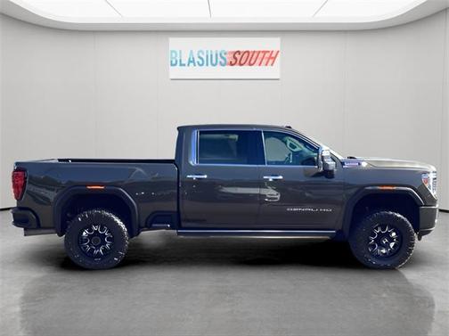 2023 GMC Sierra 3500 Denali