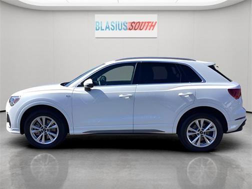 2024 Audi Q3 Premium 45 TFSI S line quattro Tiptronic