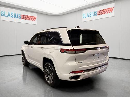 2023 Jeep Grand Cherokee 4xe Overland