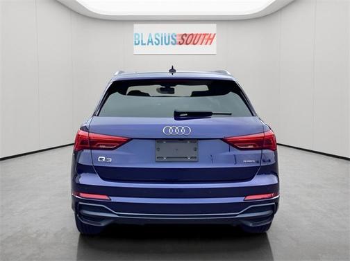 2021 Audi Q3 45 S line Premium