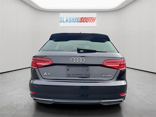2017 Audi A3 e-tron 1.4T Premium