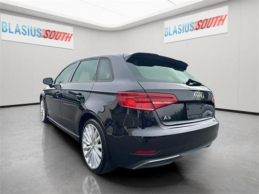 2017 Audi A3 e-tron 1.4T Premium