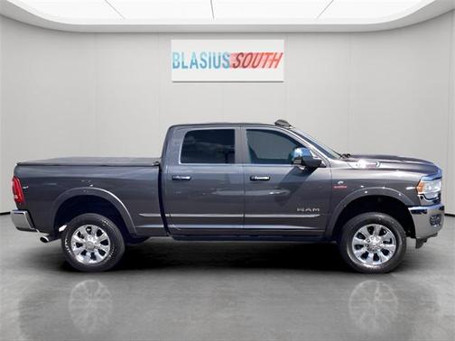 2019 RAM 3500 Limited Crew Cab 4x4 6'4' Box