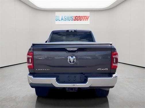 2019 RAM 3500 Limited Crew Cab 4x4 6'4' Box