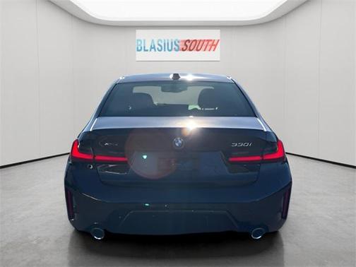 2025 BMW 330 xDrive