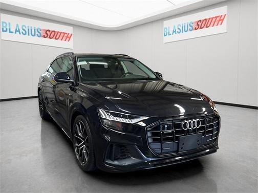 2020 Audi Q8 55 Premium Plus