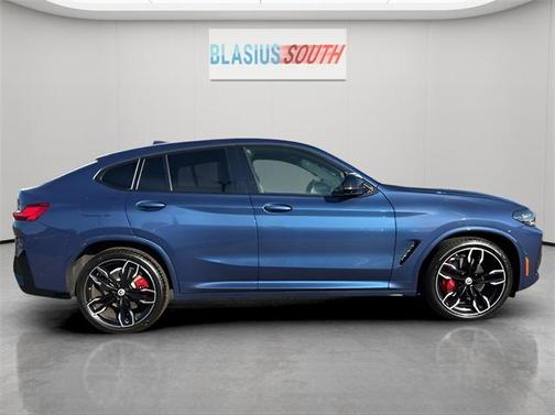 2023 BMW X4 M40i