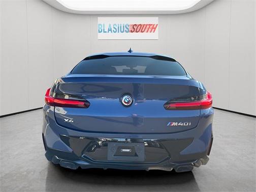 2023 BMW X4 M40i
