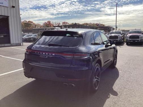 2021 Porsche Macan S