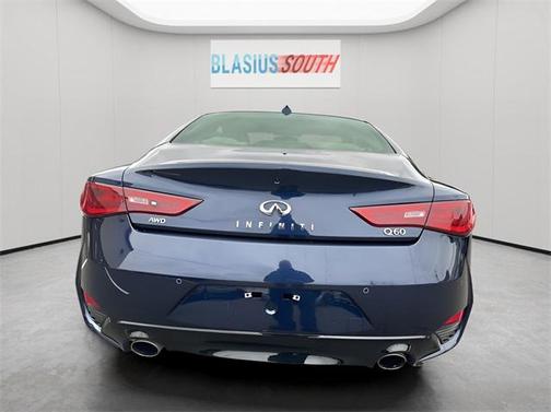 2022 INFINITI Q60 LUXE AWD