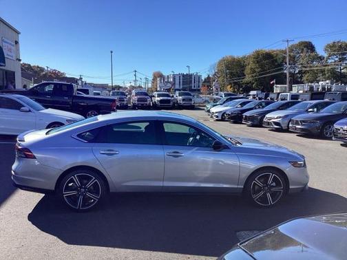 2023 Honda Accord Hybrid Base