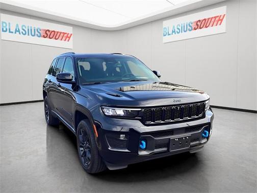 2023 Jeep Grand Cherokee 4xe 30th Anniversary