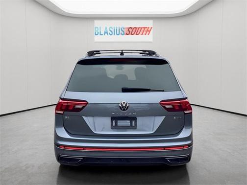 2022 Volkswagen Tiguan 2.0T SE R-Line Black 4MOTION