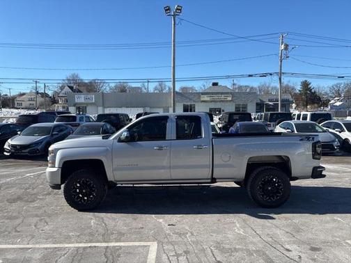 2018 Chevrolet Silverado 1500 Custom