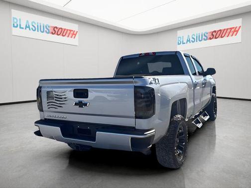 2018 Chevrolet Silverado 1500 Custom