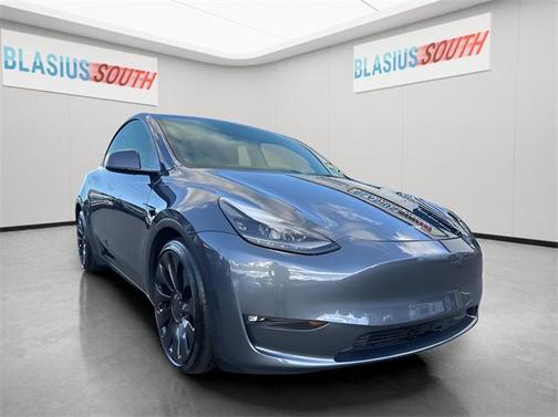 2022 Tesla Model Y Performance Dual Motor All-Wheel Drive
