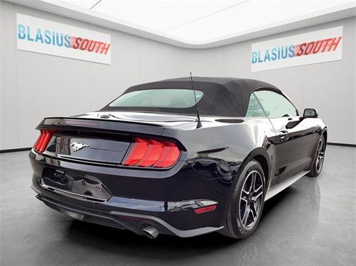 2022 Ford Mustang EcoBoost Premium