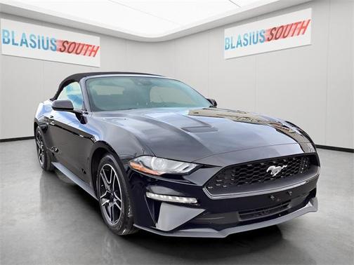 2022 Ford Mustang EcoBoost Premium