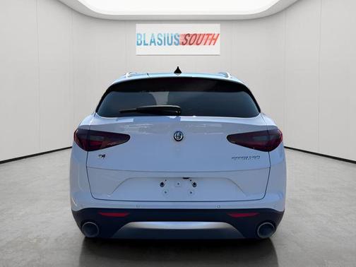 2019 Alfa Romeo Stelvio Ti