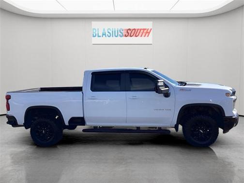 2024 Chevrolet Silverado 2500 LT