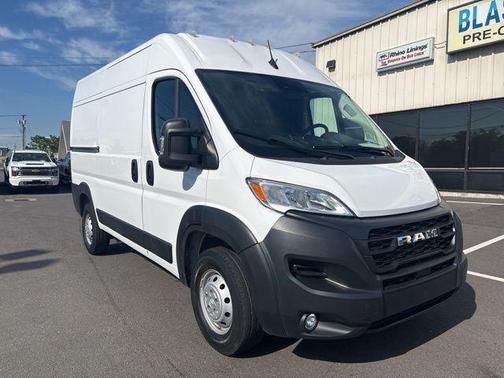 Bright White Clearcoat 2023 RAM ProMaster 1500 Base