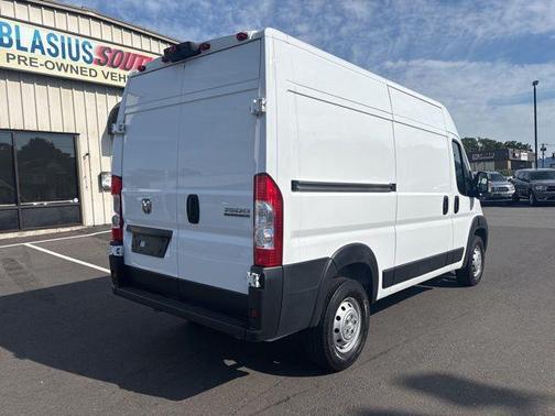 Bright White Clearcoat 2023 RAM ProMaster 1500 Base