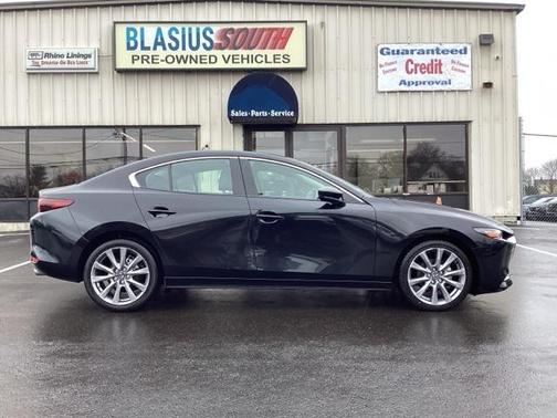 2024 Mazda Mazda3 FWD w/Preferred Package