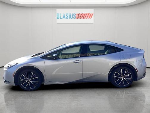 2023 Toyota Prius XLE