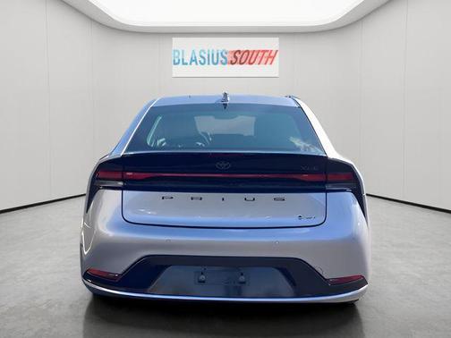 2023 Toyota Prius XLE