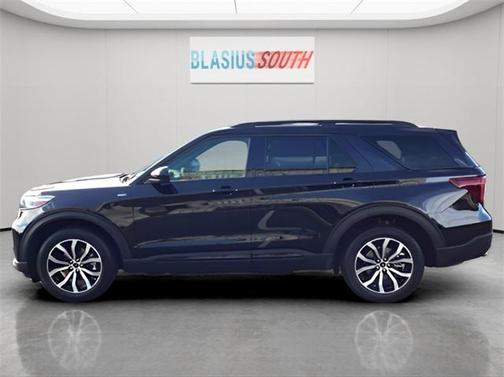 2022 Ford Explorer ST-Line
