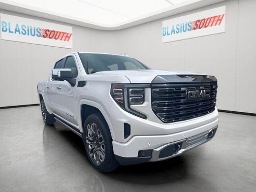 White Frost Tricoat 2023 GMC Sierra 1500 Denali Ultimate