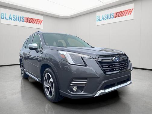 Magnetite Gray Metallic 2023 Subaru Forester Touring