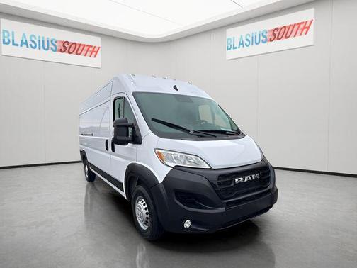 Bright White Clearcoat 2024 RAM ProMaster 2500 Tradesman